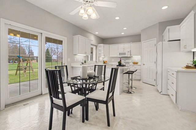 1100 Longview Lane, Saline, MI 48176