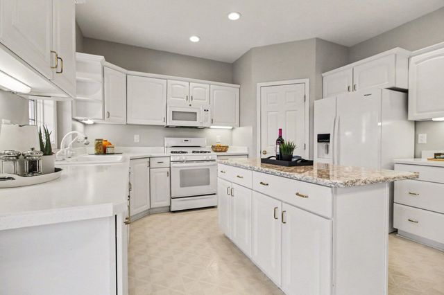 1100 Longview Lane, Saline, MI 48176