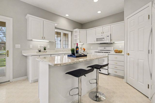 1100 Longview Lane, Saline, MI 48176