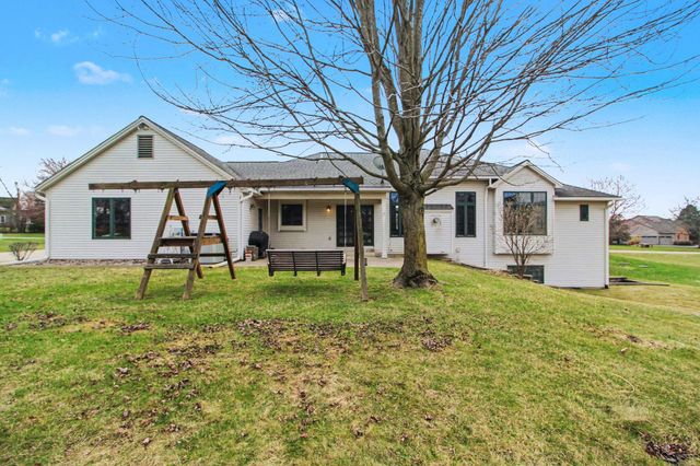 1100 Longview Lane, Saline, MI 48176