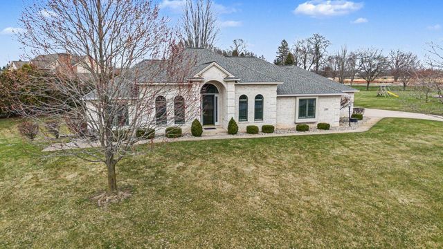 1100 Longview Lane, Saline, MI 48176