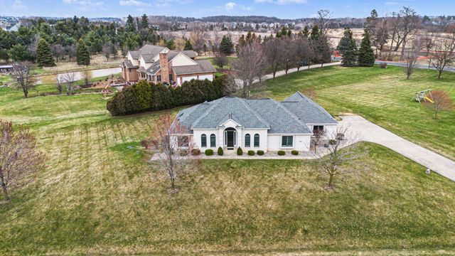 1100 Longview Lane, Saline, MI 48176