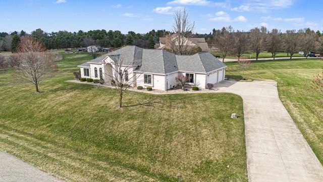 1100 Longview Lane, Saline, MI 48176
