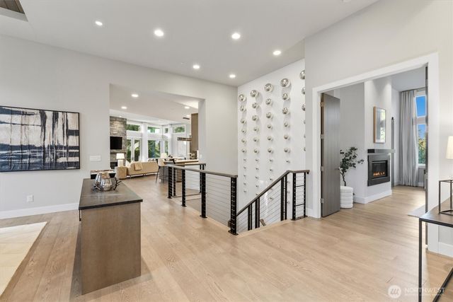 18858 NE 49th Place, Sammamish, WA 98074