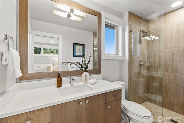 18858 NE 49th Place, Sammamish, WA 98074