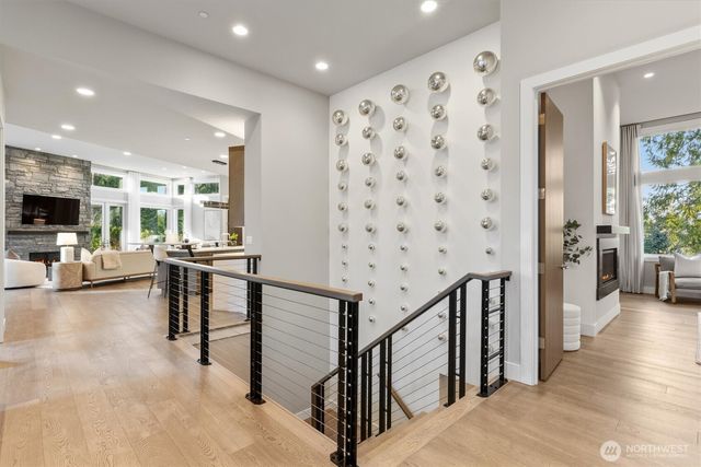 18858 NE 49th Place, Sammamish, WA 98074