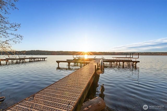 18858 NE 49th Place, Sammamish, WA 98074