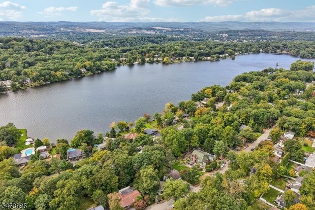 166 Beech Ter, Wayne Twp., NJ 07470