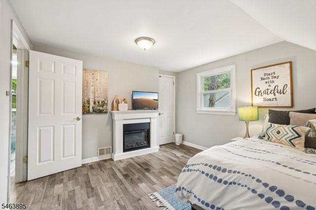 166 Beech Ter, Wayne Twp., NJ 07470