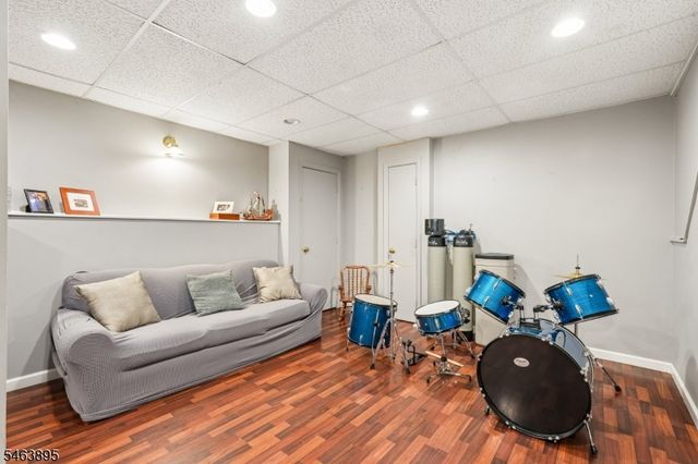 166 Beech Ter, Wayne Twp., NJ 07470