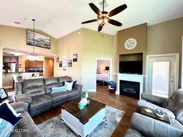 1283 Highway 139 406C, Dandridge, TN 37725