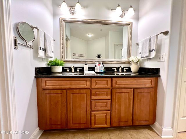 1283 Highway 139 406C, Dandridge, TN 37725
