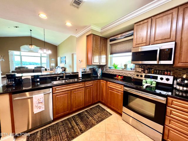 1283 Highway 139 406C, Dandridge, TN 37725