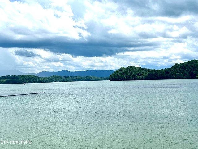 1283 Highway 139 406C, Dandridge, TN 37725
