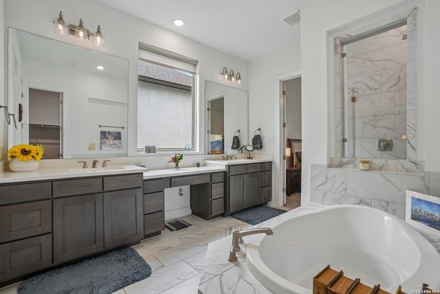 24948 Resort Parkway, San Antonio, TX 78261