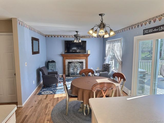 29 Terra Pines Gate, Yaphank, NY 11980