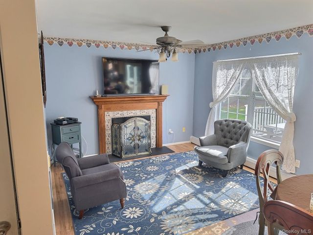 29 Terra Pines Gate, Yaphank, NY 11980