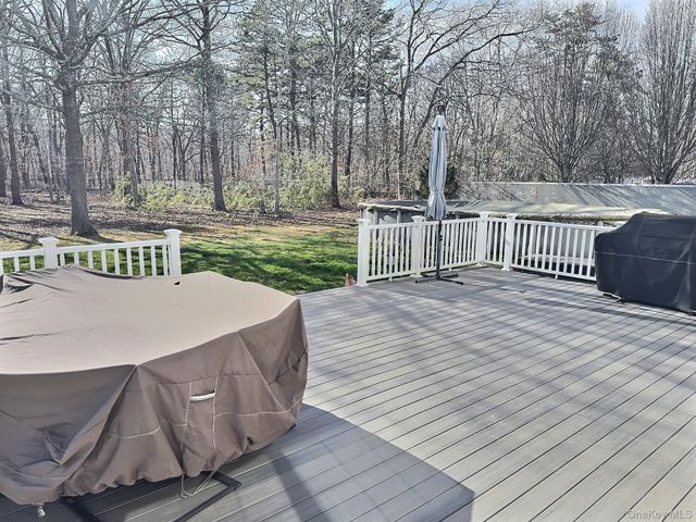 29 Terra Pines Gate, Yaphank, NY 11980