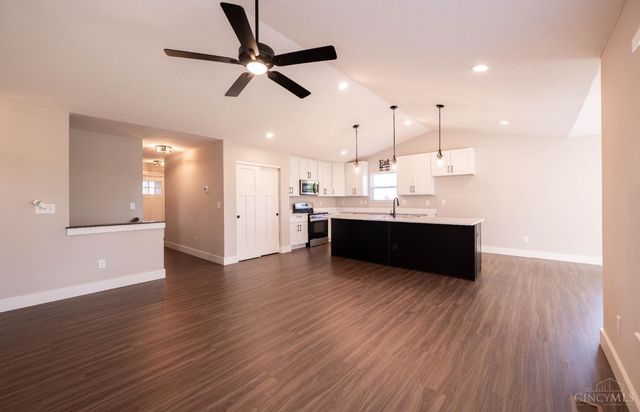 1956 Redbud Drive, Hamilton, OH 45013