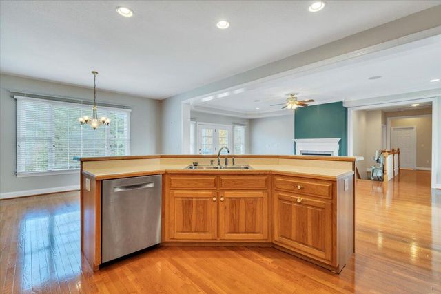 28 Queen Mothers CT, Wirtz, VA 24184