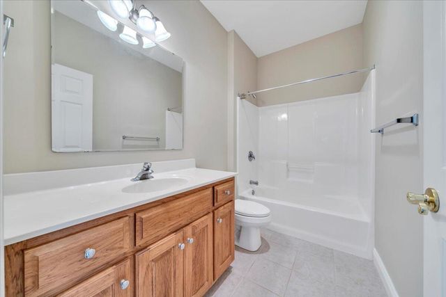 28 Queen Mothers CT, Wirtz, VA 24184