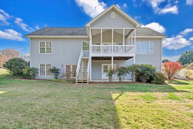 28 Queen Mothers CT, Wirtz, VA 24184