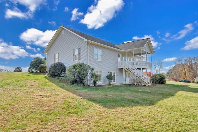 28 Queen Mothers CT, Wirtz, VA 24184