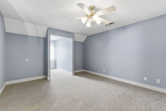 2012 N 7th Avenue, Ozark, MO 65721