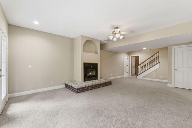 2012 N 7th Avenue, Ozark, MO 65721