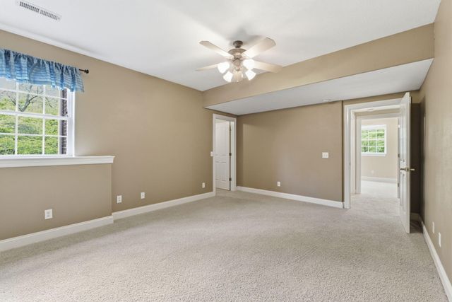 2012 N 7th Avenue, Ozark, MO 65721