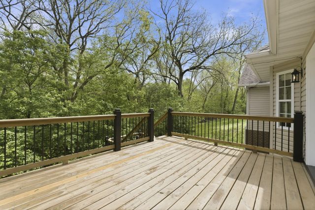 2012 N 7th Avenue, Ozark, MO 65721