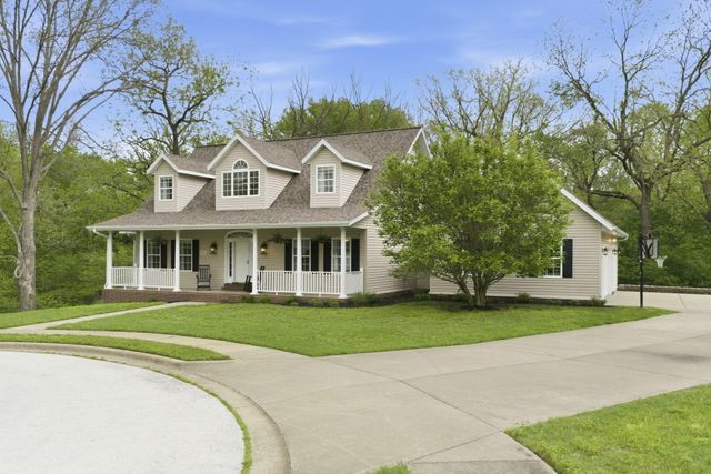 2012 N 7th Avenue, Ozark, MO 65721