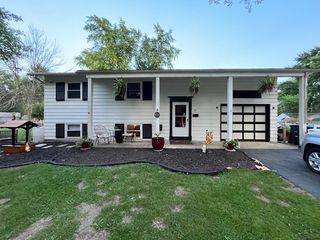 19 Wyndham Drive, Montgomery, IL 60538