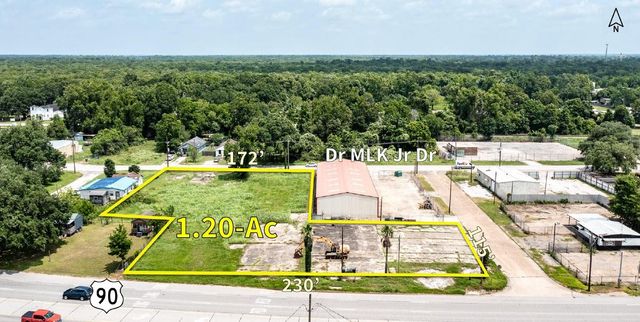 915 Highway 90, Liberty, TX 77575