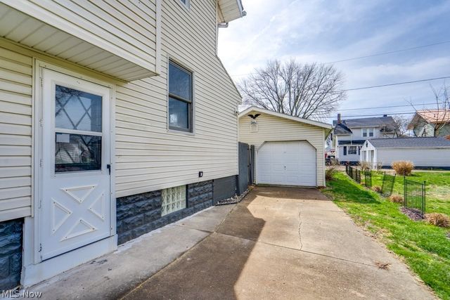 621 Geiger Avenue SW, Massillon, OH 44647