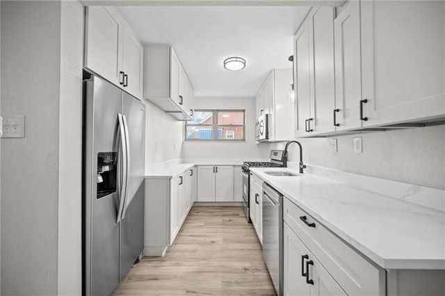 7454 Fleming St, Swissvale, PA 15218