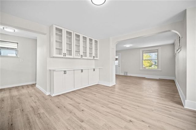 7454 Fleming St, Swissvale, PA 15218