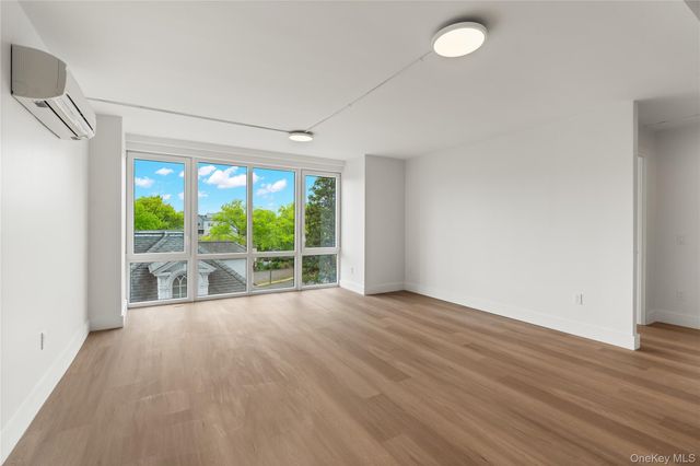 1 Lyon Place 907, White Plains, NY 10601