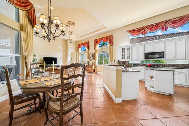 522 Les Jardin Drive, Palm Beach Gardens, FL 33410