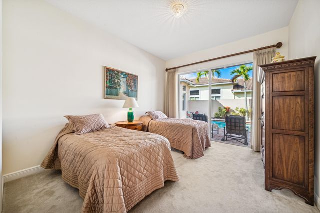 522 Les Jardin Drive, Palm Beach Gardens, FL 33410