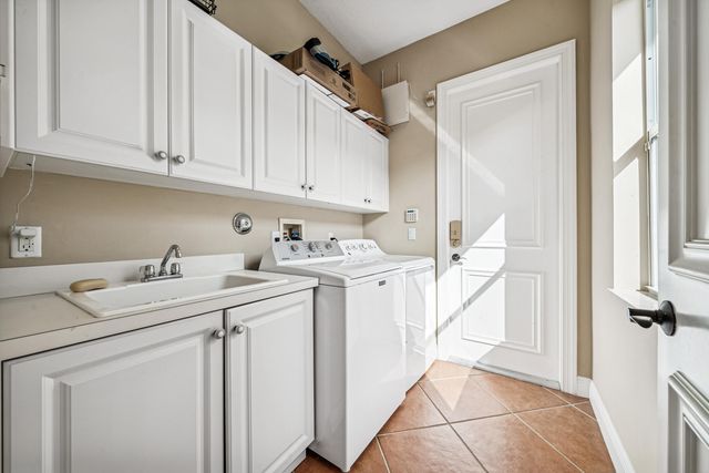 522 Les Jardin Drive, Palm Beach Gardens, FL 33410