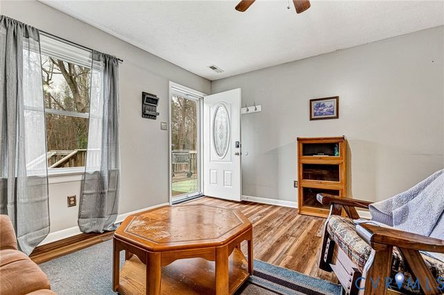 451 Southside Ln, Dunnsville, VA 22454