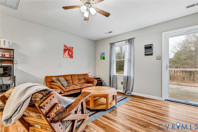 451 Southside Ln, Dunnsville, VA 22454