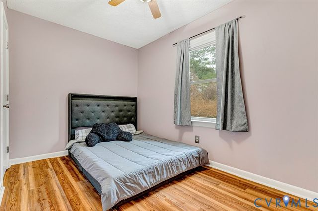 451 Southside Ln, Dunnsville, VA 22454