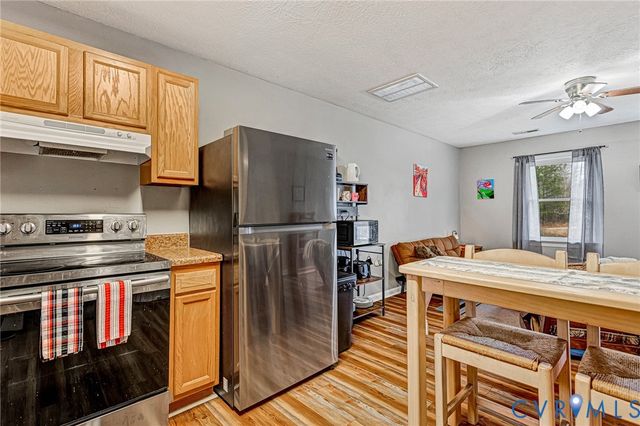 451 Southside Ln, Dunnsville, VA 22454