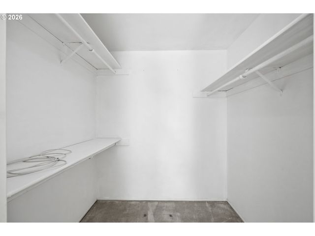 2281 RIDGEWAY Dr, Eugene, OR 97401