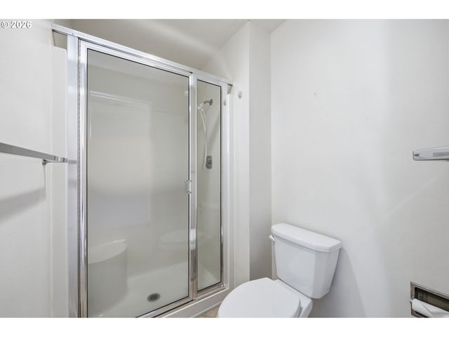 2281 RIDGEWAY Dr, Eugene, OR 97401