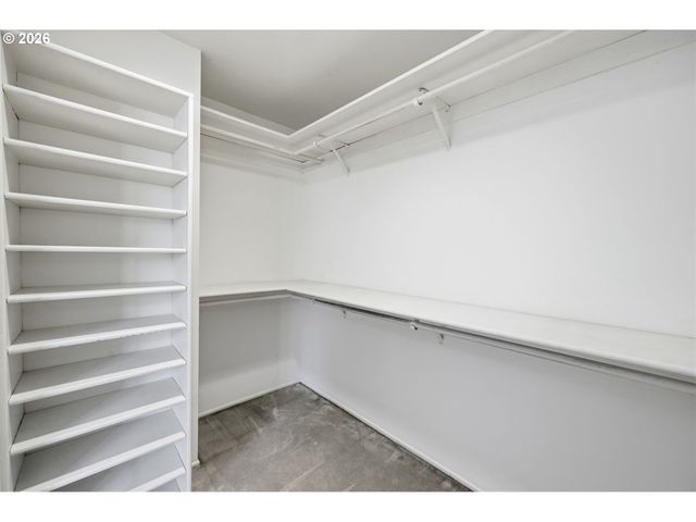 2281 RIDGEWAY Dr, Eugene, OR 97401