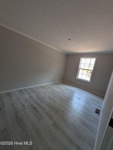 521 Veronica Way, West End, NC 27376