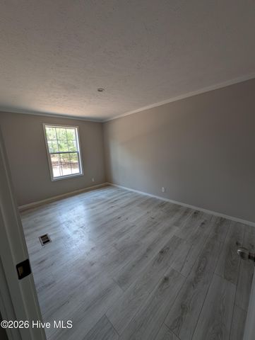 521 Veronica Way, West End, NC 27376